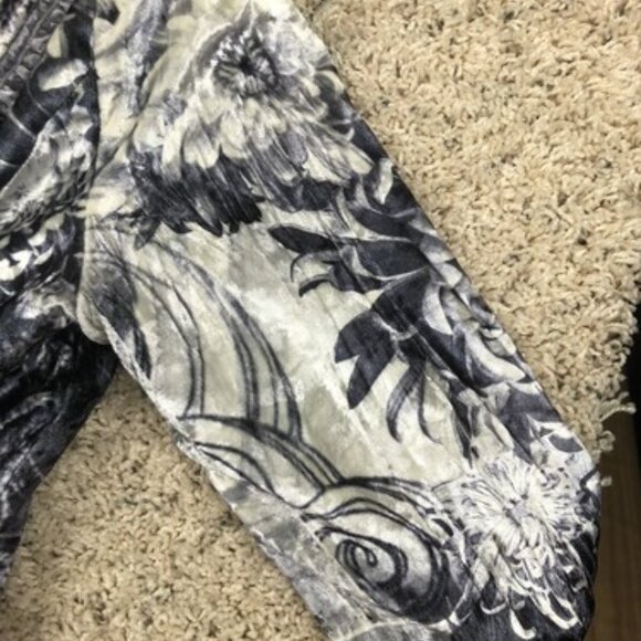 ALBERTO Makali Women’s Small Jacket Ruffled Laced Soft Two Button Floral BLK WH - Picture 5 of 8